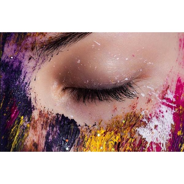 Closed Eye with Paint - DIY Diamond Painting